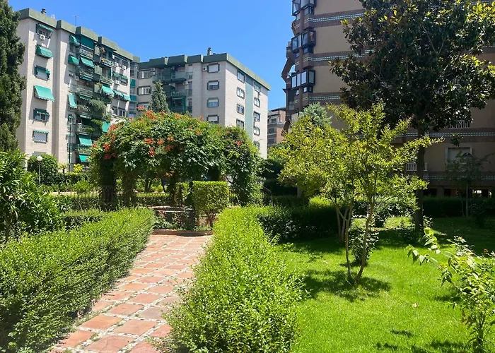 Piso Junto Palacio Congresos Y Metro